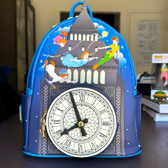 Peter Pan Loungefly Backpack & Wallet - Picture 2 of 9